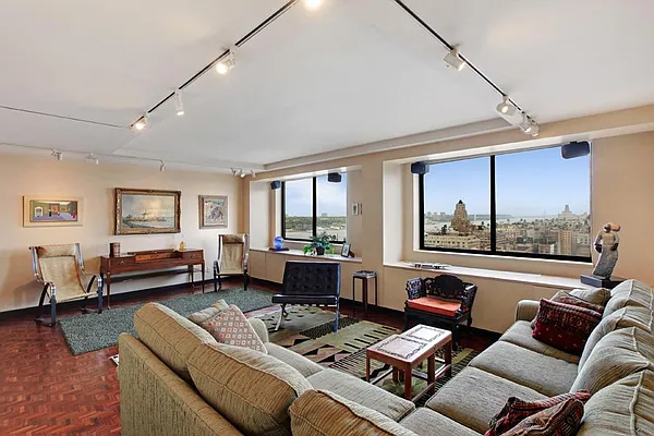 Sold by Corcoran | media 10