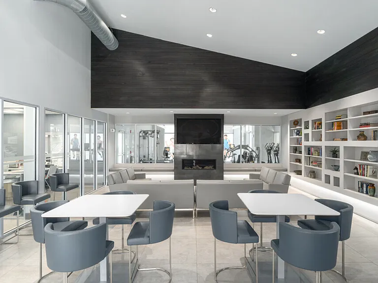 Sophias Place West — Photo 31