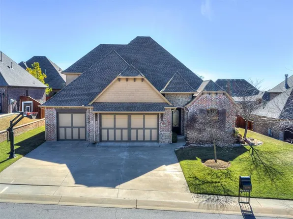 2724 Open Range Rd, Edmond, OK 73034