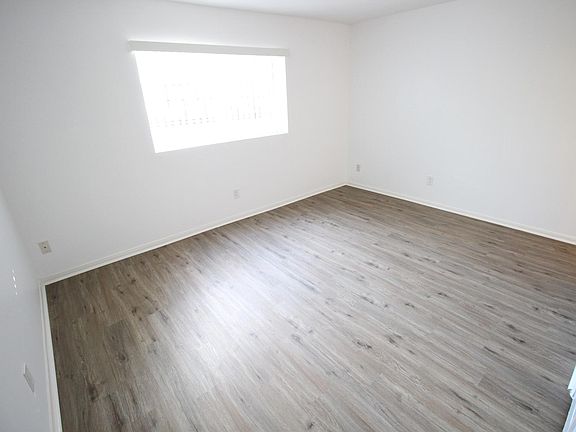 2nd image of 471 Ballantyne St Unit 48