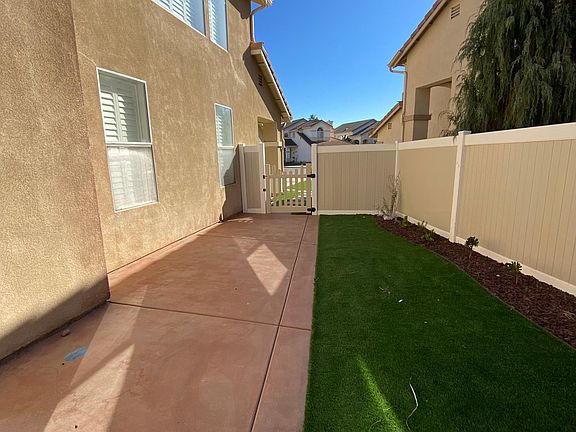 3rd image of 11492 Belshire Ln