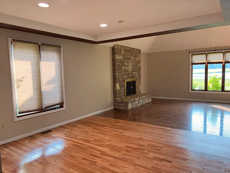 5990 Kirkwall Ct W — Photo 13