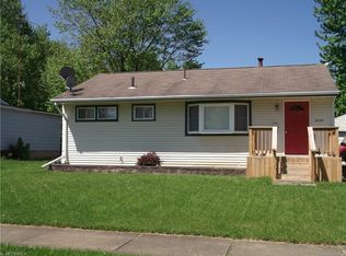 2939 Linda Dr NW, Warren, OH