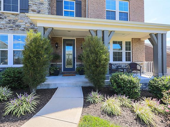 3rd image of 13018 Barbaro Dr