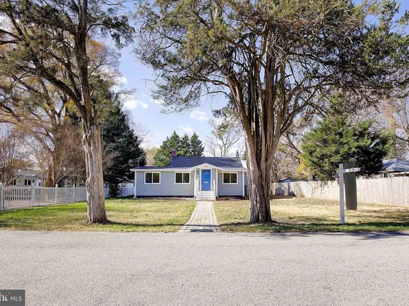 1423 Park Rd, Edgewater, MD 21037