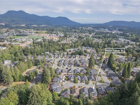 5923 Tower Pl, North Cowichan, BC V9L 0E1