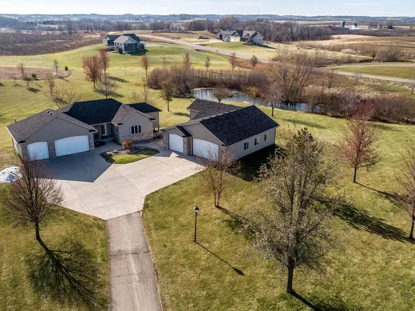 7675 Harvest Dr, Elko, MN 55020