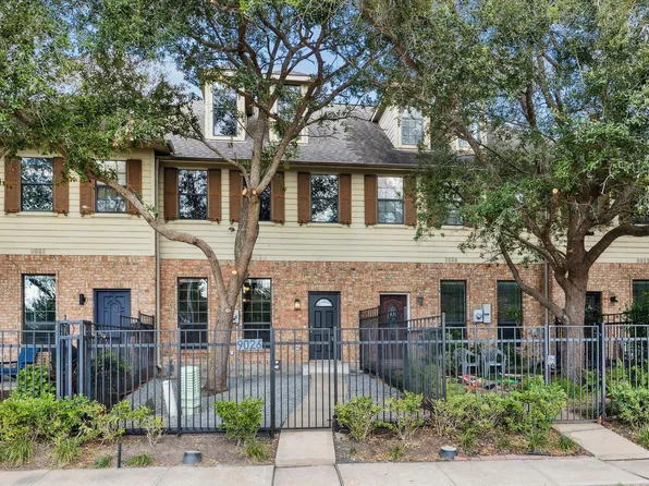 9026 Lakes At 610 Dr, Houston, TX 77054