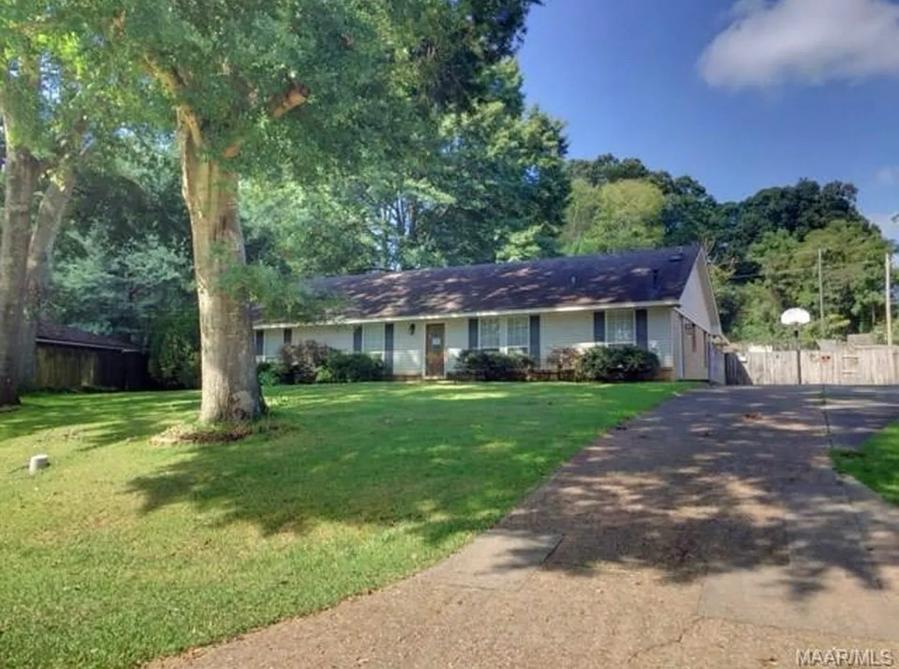 4 bed, 1671 sqft, $2,000 — Photo 1