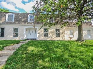 1009 Crescent Dr, Saint Charles, MO 63301