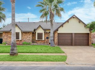 3125 Pine St, Galveston, TX 77551