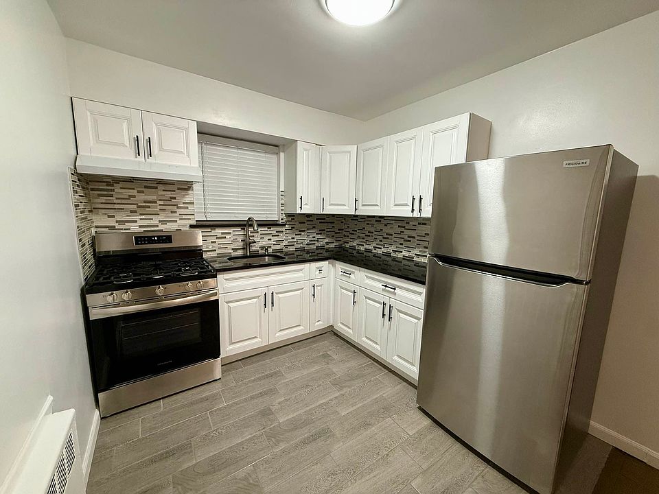 1st image of 24-10 36th Ave #1