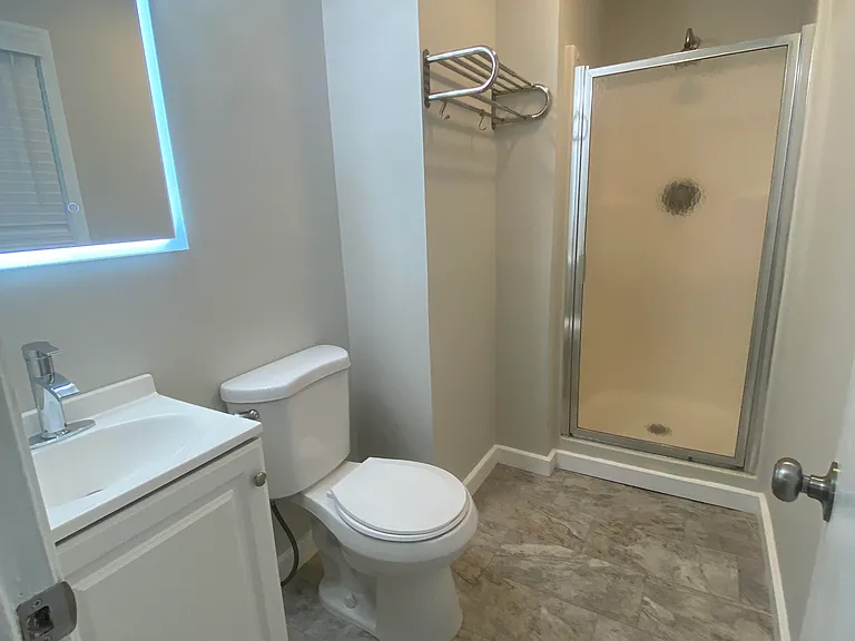 Master Full Bathroom