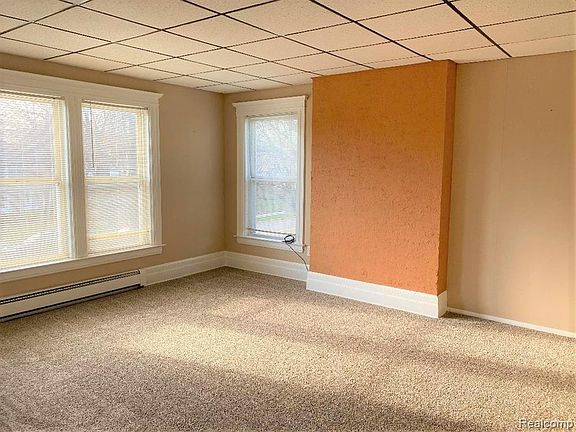 5th image of 140 Market St #3