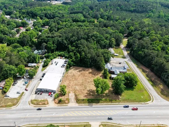381 College Ave, Elberton, GA 30635