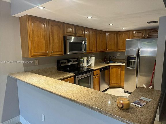 5th image of 9353 Fontainebleau Blvd APT A205