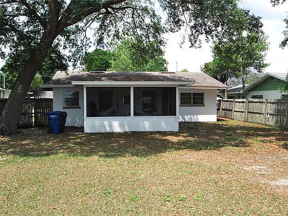 5th image of 636 Piedmont Dr SE