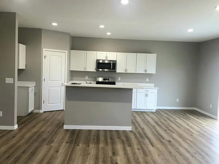 4153 Fallen Oak Dr — Photo 6
