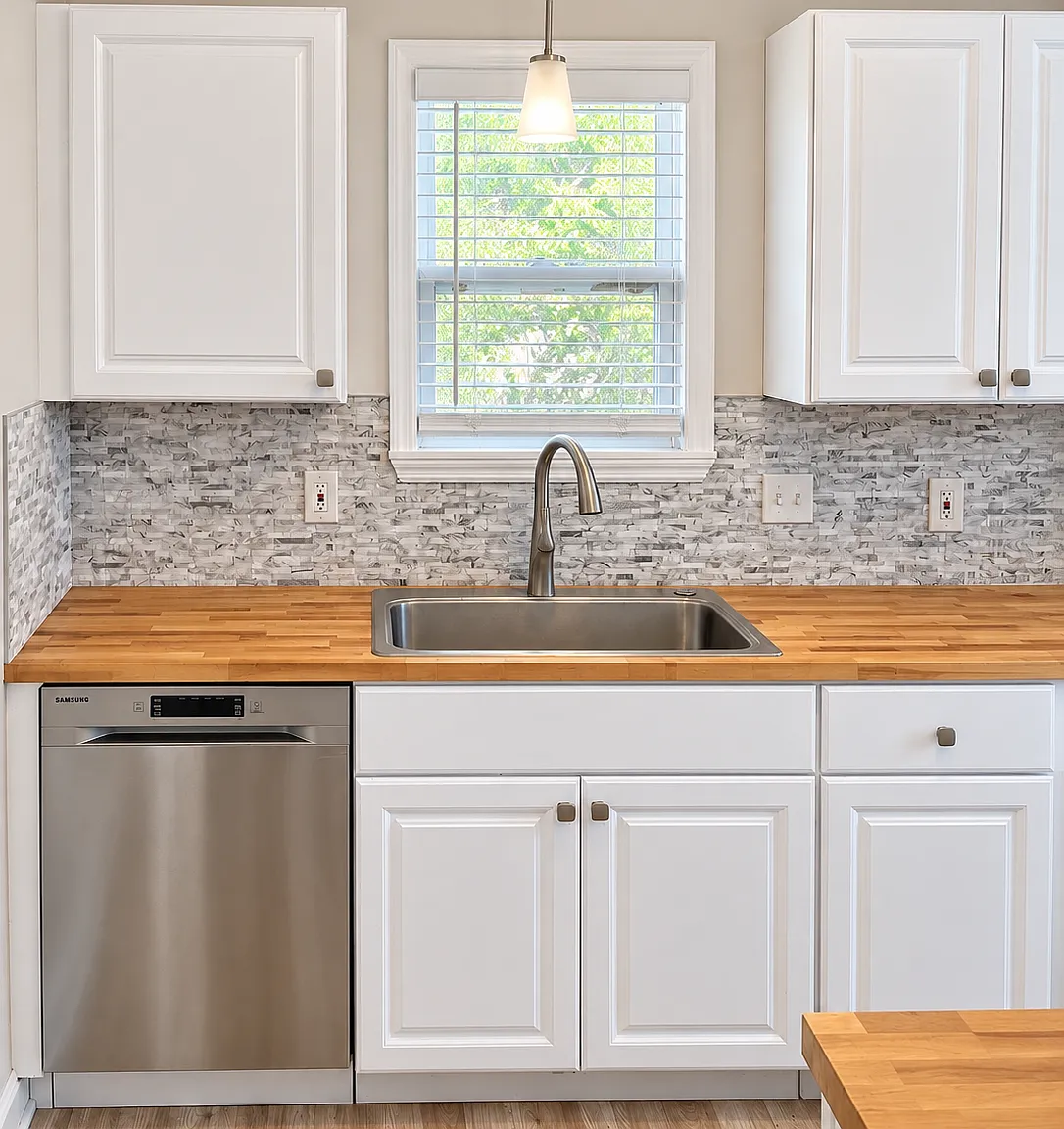 2 bed, 830 sqft, $1,600 — Photo 4