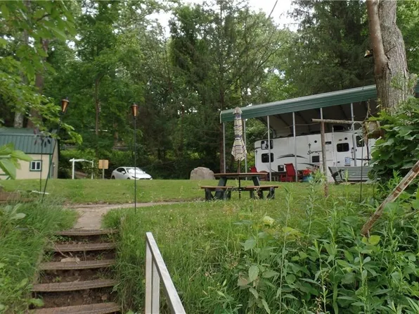 10501 N State Route 60 NW, McConnelsville, OH 43756