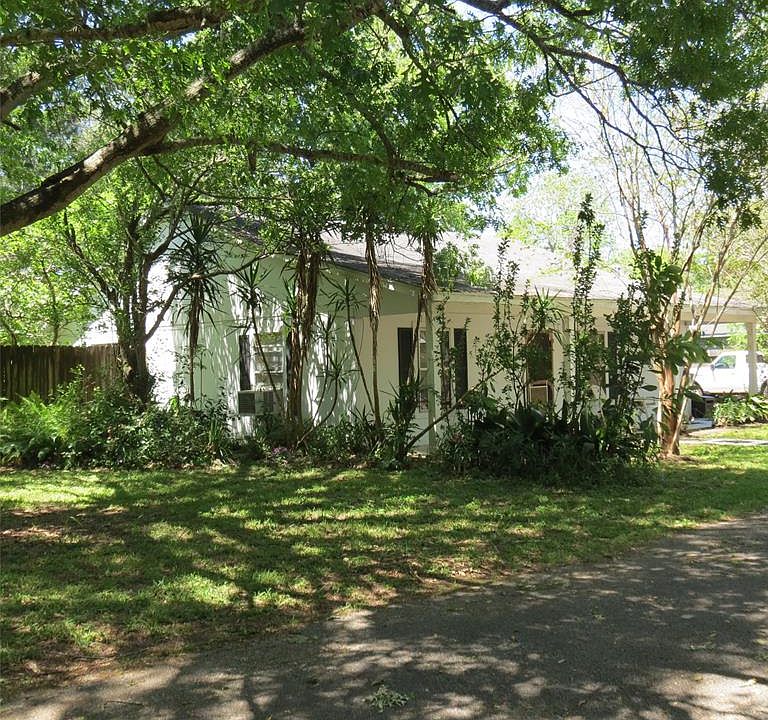 1st image of 2630 Cedar Dr