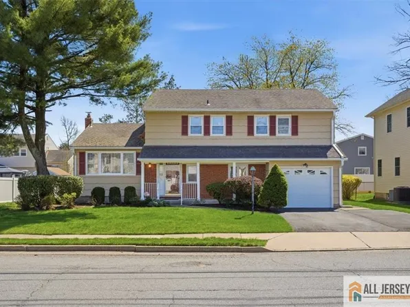 94 Calvert Ave E, Edison, NJ 08820
