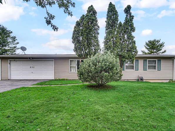 632 Old Forge Rd, Valparaiso, IN 46385