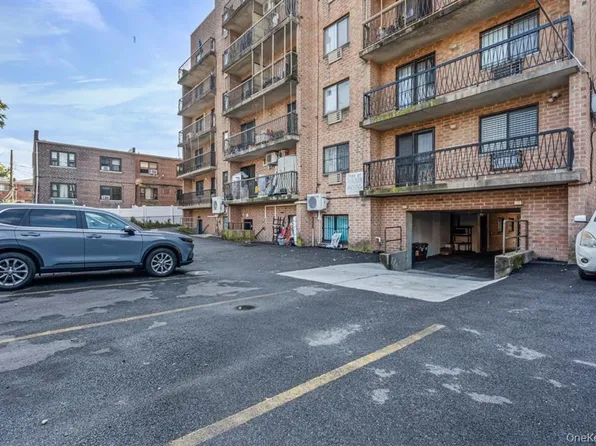 147-45 Barclay Avenue image 7 of 14