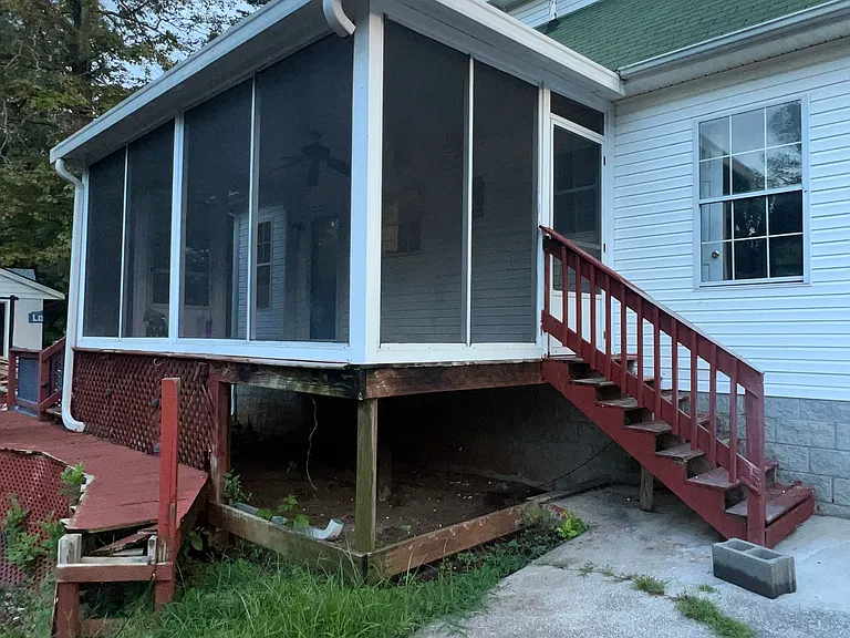 1810 Mars St — Photo 22