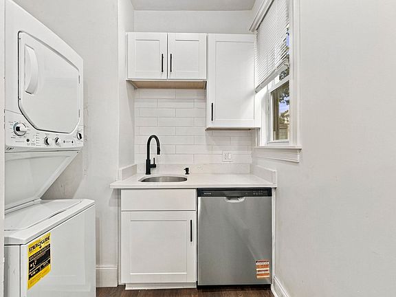 5th image of 27 Hosmer St APT 2