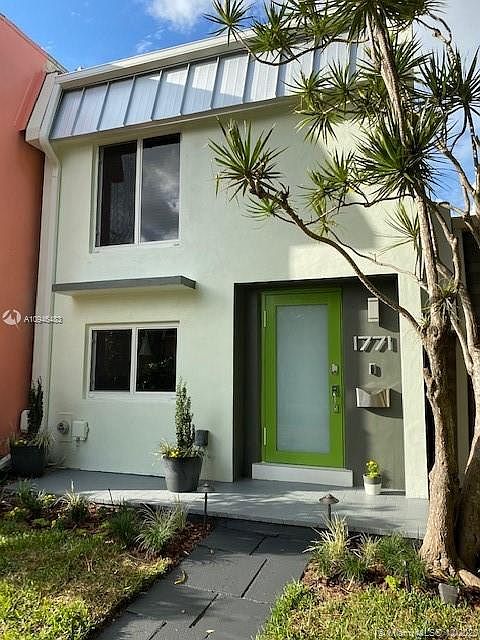1st image of 1771 NE 142nd St