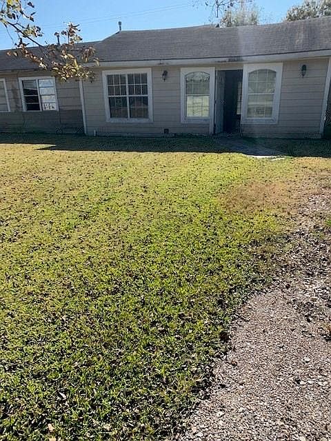 2nd image of 527 S Shady Ln