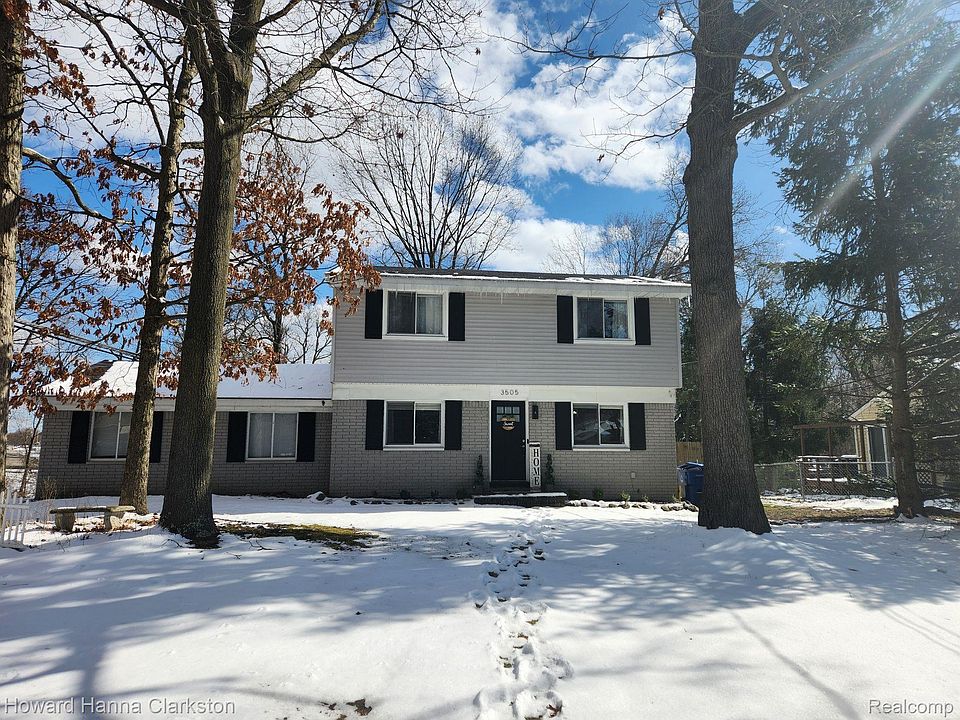 1st image of 3505 Lakewood Dr