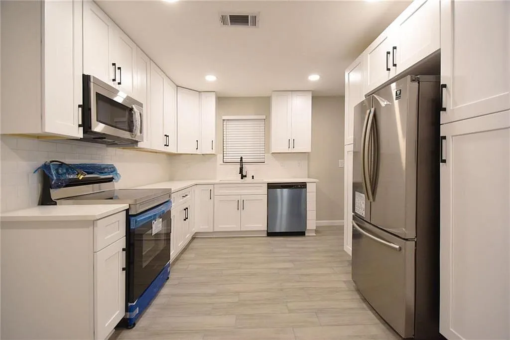 2 bed, 2.0 bath, 924 sqft, $1,450 — Photo 1