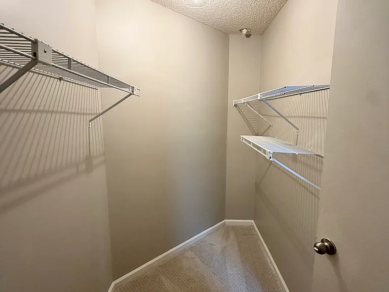 14174 Hampton Falls Dr N — Photo 28