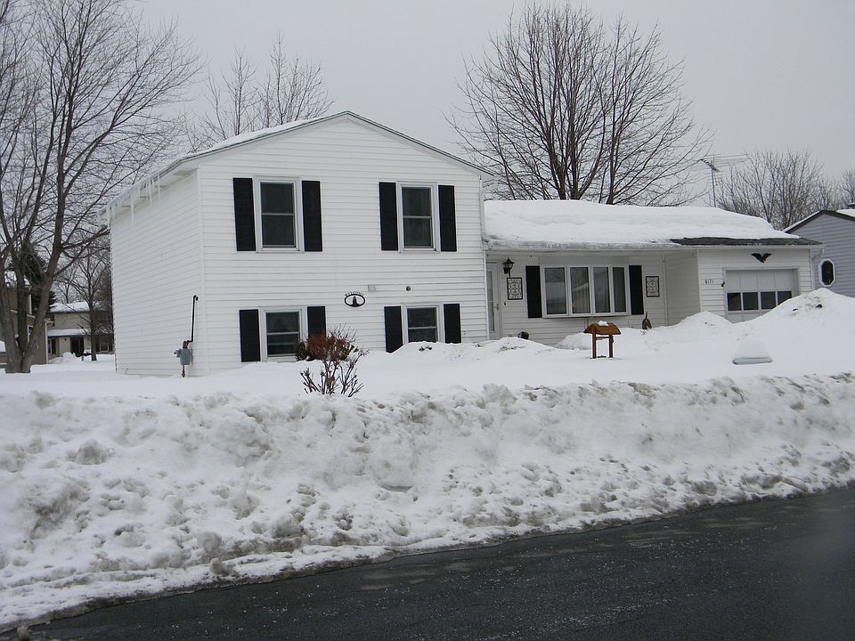 1st image of 8171 Shadbush Ln