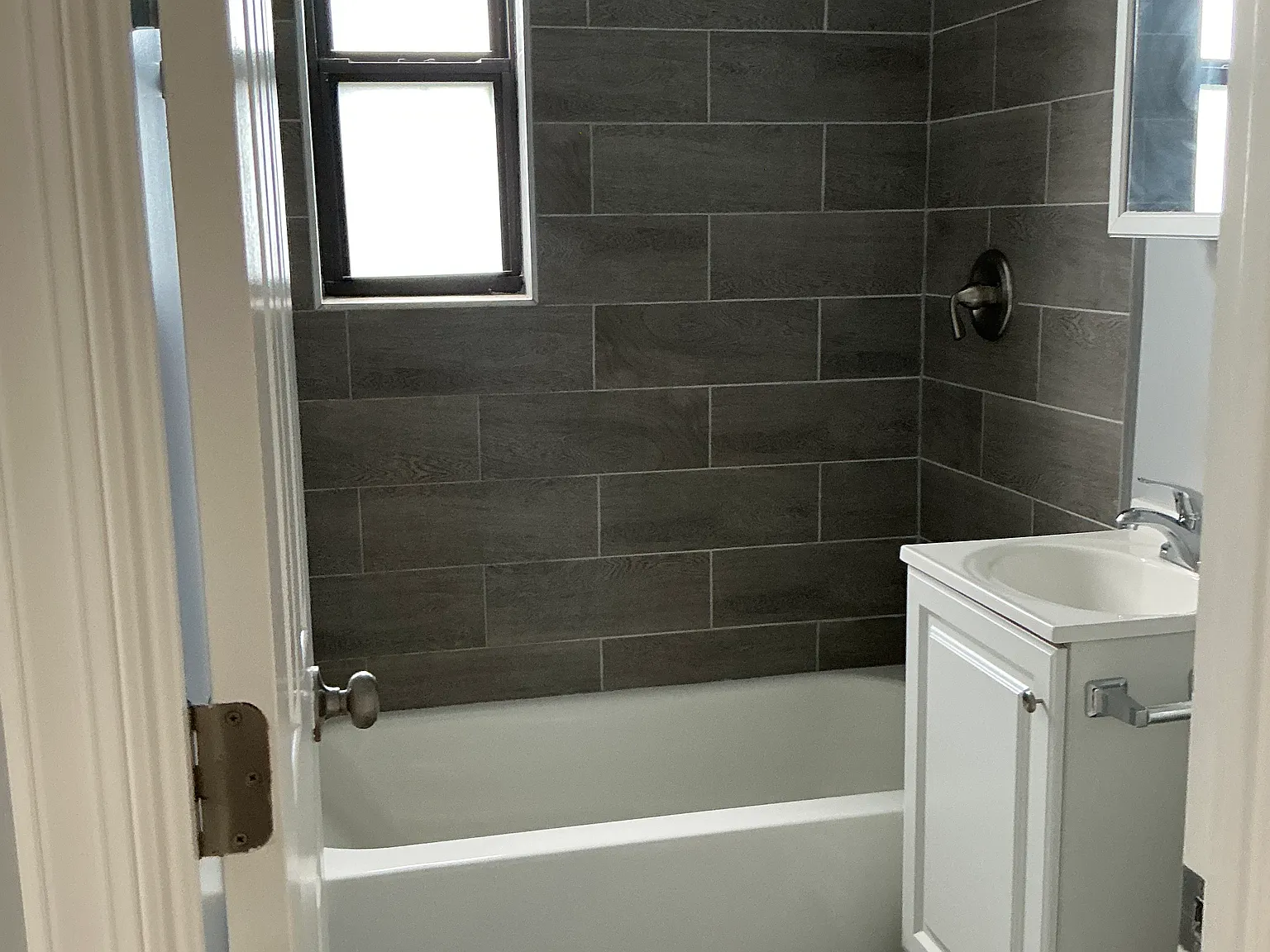 2 bed, $1,750 — Photo 4