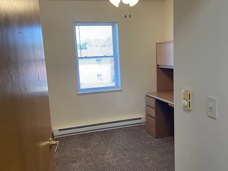 830 Union St — Photo 42