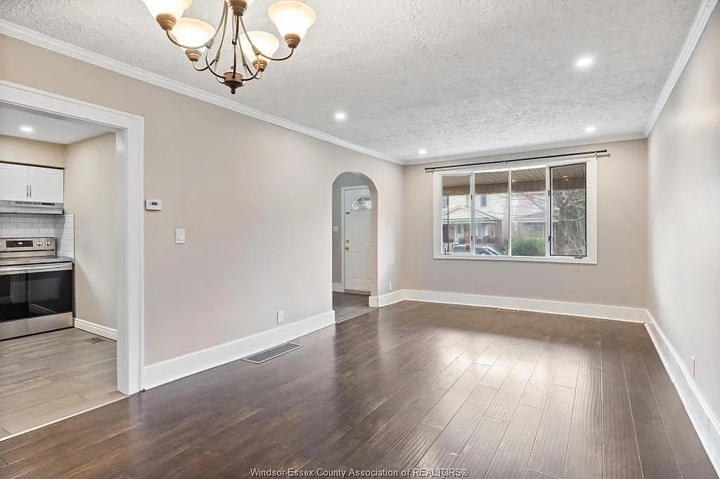 2 bed, $1,800 — Photo 3