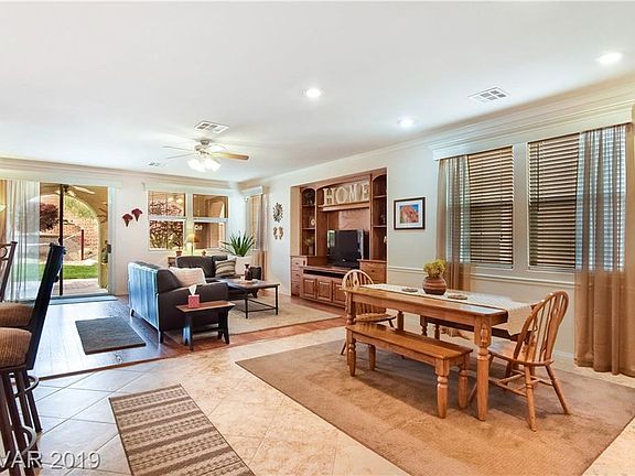 5th image of 10108 Chestnut Wood Ave