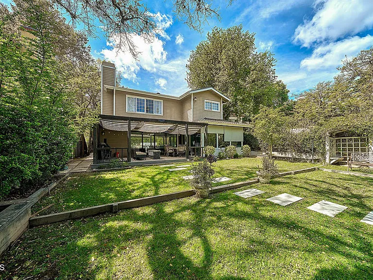 4330 Bel Aire Dr — Photo 43