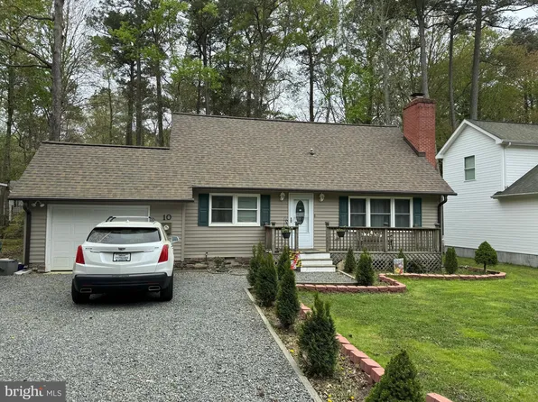 10 Newport Dr, Ocean Pines, MD 21811
