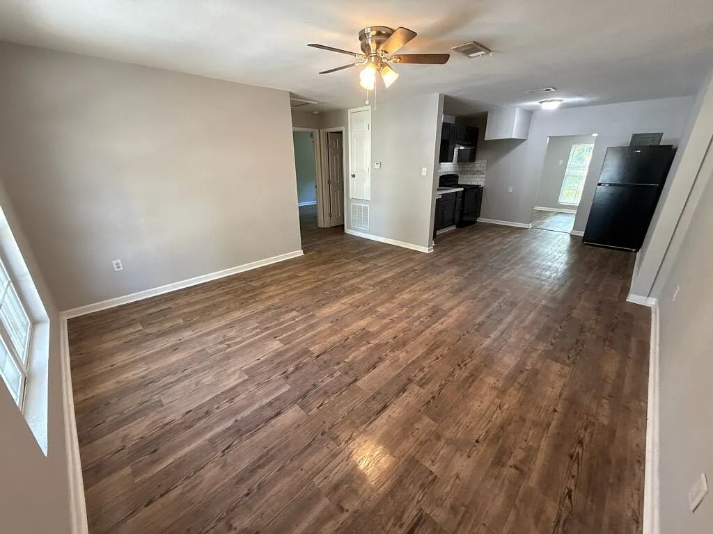 37 HiA_05192026 - Duplex Home: 37 Hiland Pl