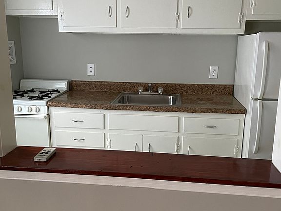 3rd image of 4904 Chamberlayne Ave APT B1