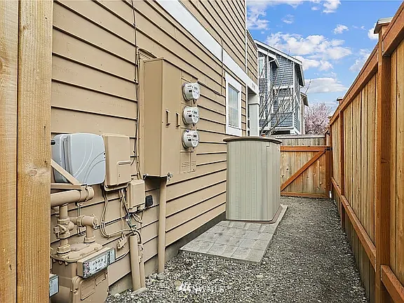 1150 N 85th St — Photo 10