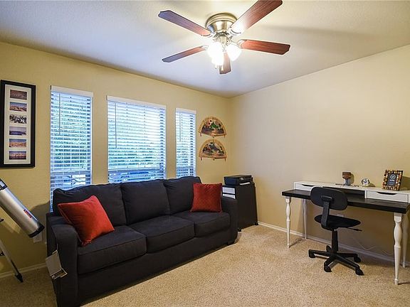 4th image of 2013 Lake Trail Dr