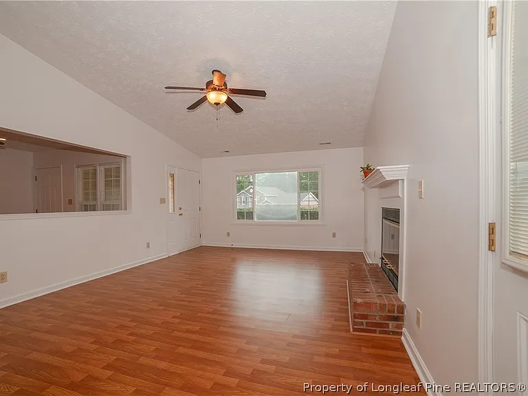 6440 Brookshire St — Photo 15