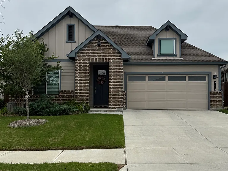 2112 Blackcap St — Photo 1