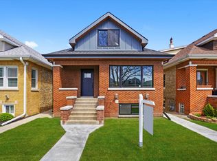 5742 W Henderson St, Chicago, IL 60634