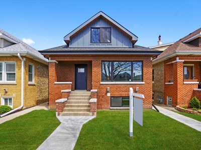 5742 W Henderson St, Chicago, IL, 60634